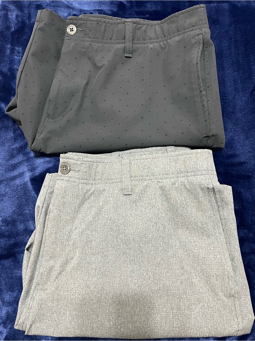 2 Pairs Under Armour Men's Shorts Waist 40